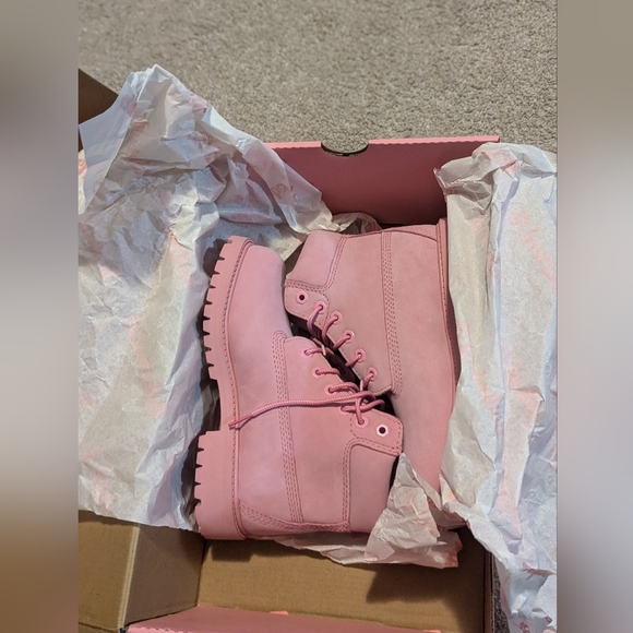 Timberland premium 6 inch water proof boots light pink - Picture 3 of 5